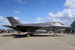 F35-02