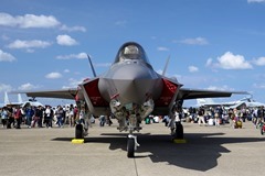 F35-03