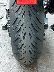 ROAD6-Rear-Tread