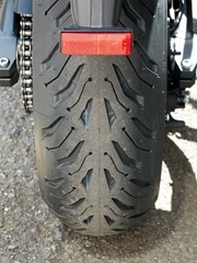 ROAD6GT-Rear-Tread