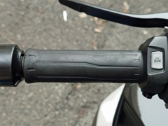 LeftGrip-Old-1