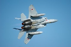 F-15-maneuvering-02